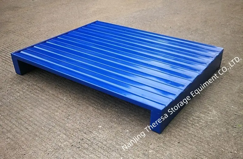 stackable steel pallet