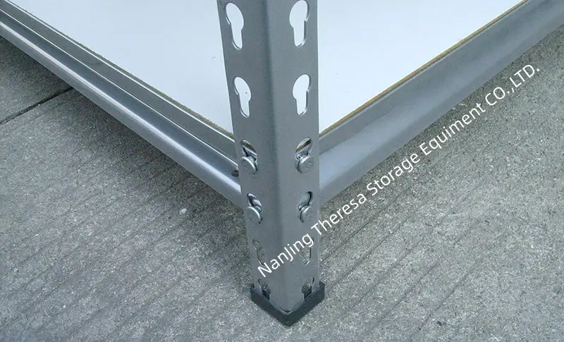 可调节层板铆钉货架